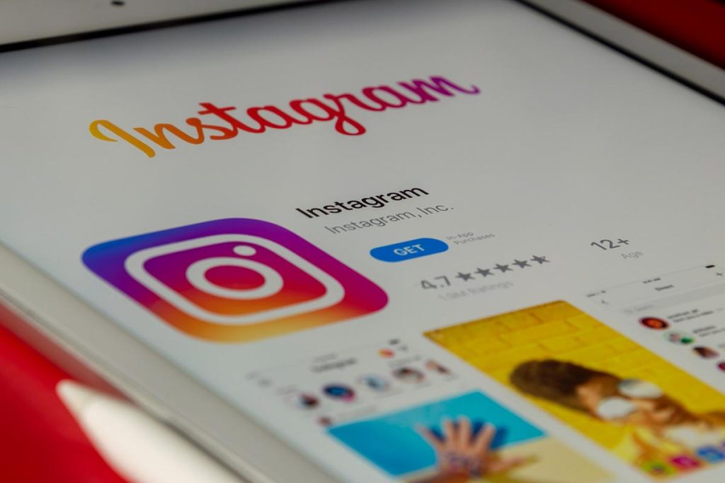 Why Buying Instagram Likes is a Must for Growing Your Brand?