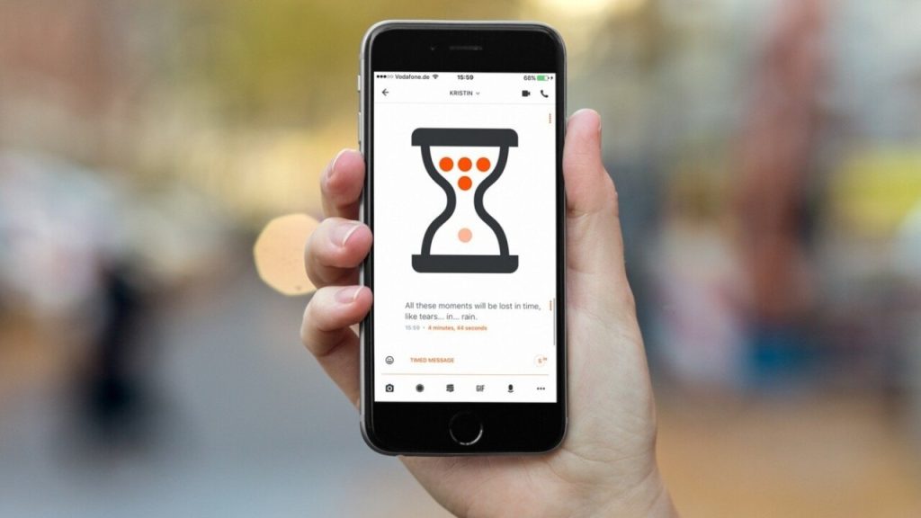 How this app makes messages self-destruct?